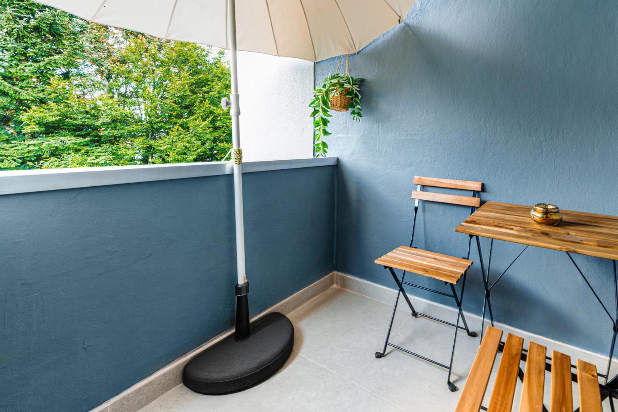 Smart Home - Essen - Perfect For 5 Guests! Central - Balcony - Netflix - Free Parking Zone Buitenkant foto