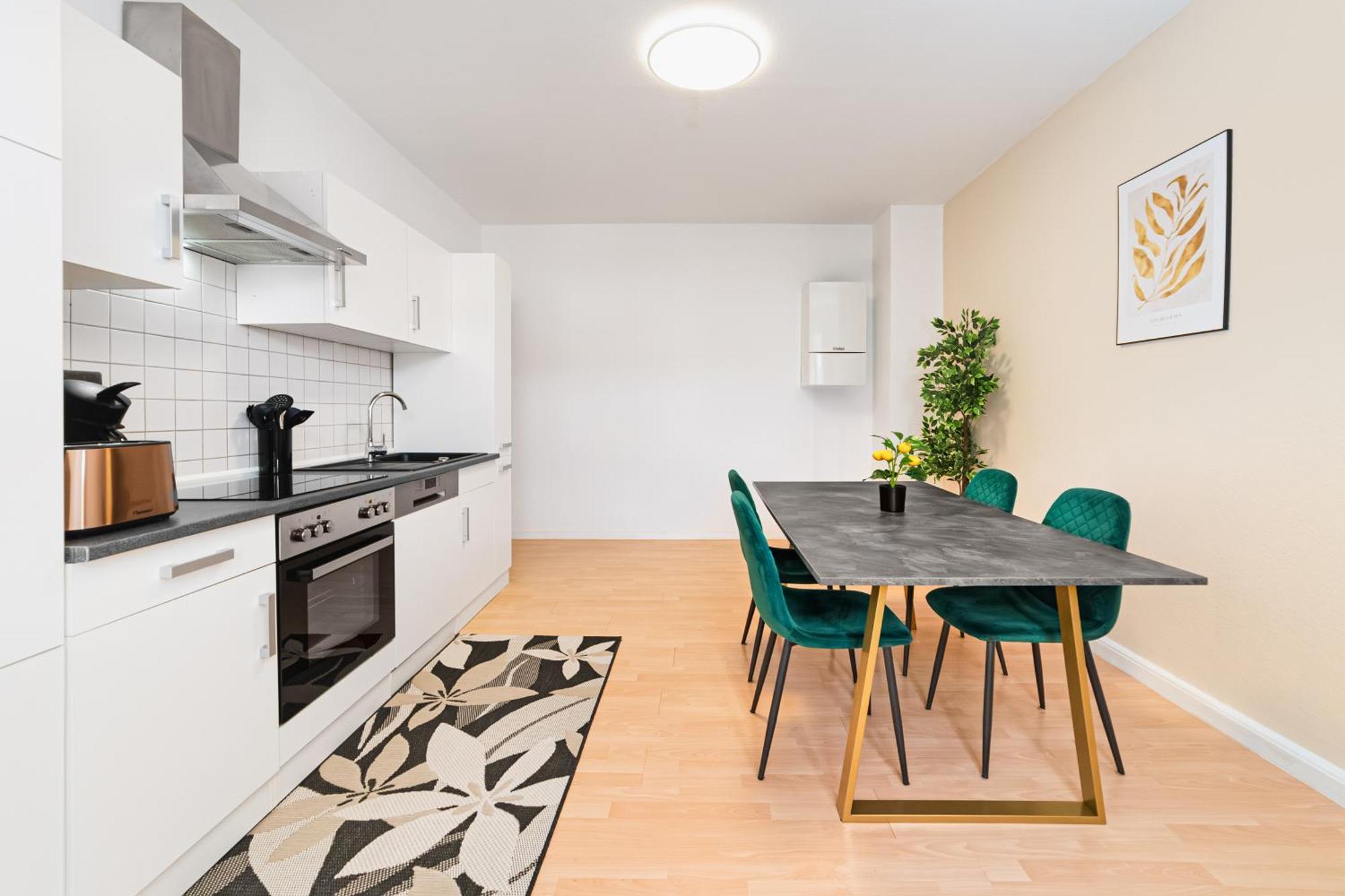 Smart Home - Essen - Perfect For 5 Guests! Central - Balcony - Netflix - Free Parking Zone Buitenkant foto