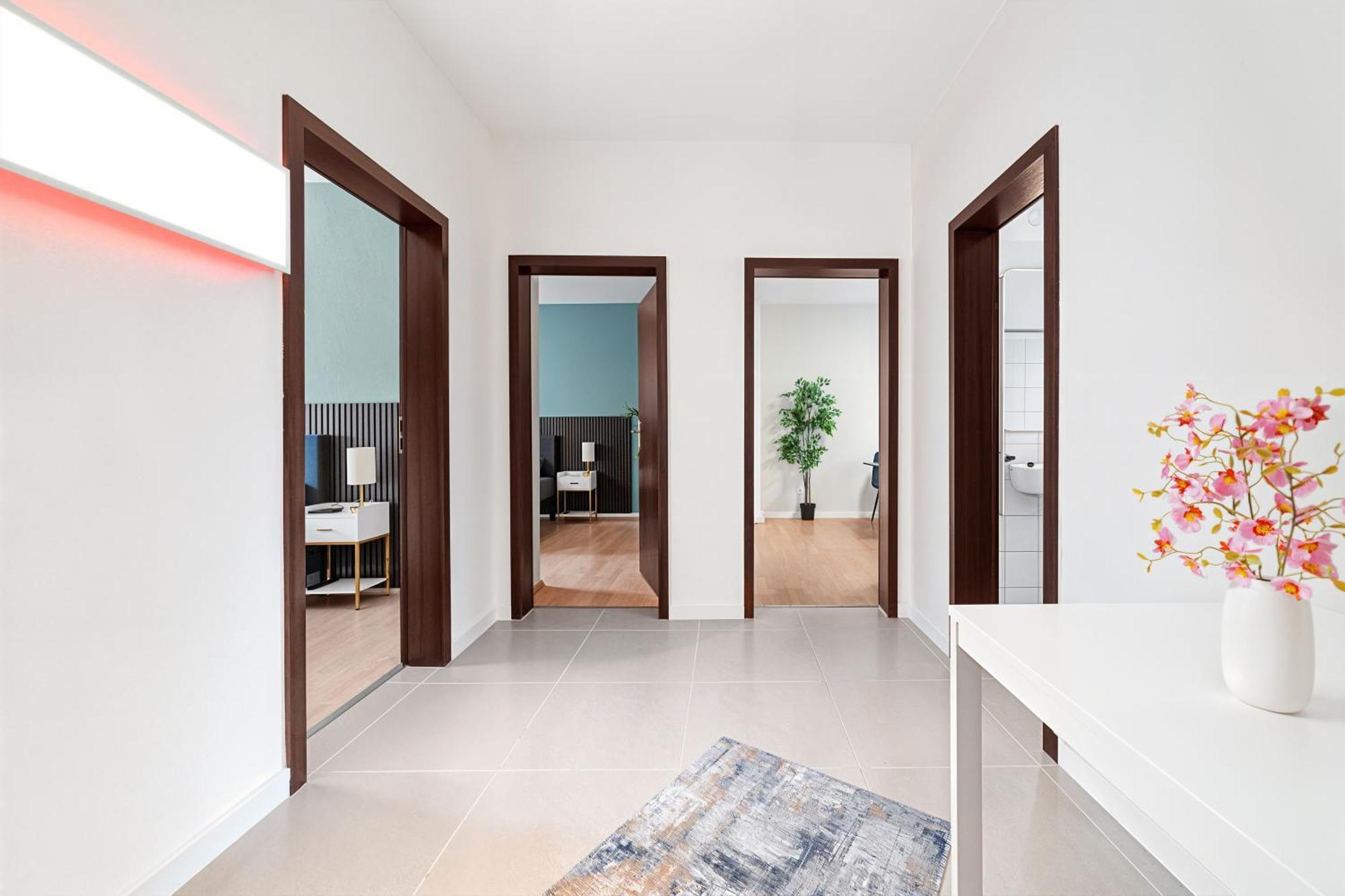 Smart Home - Essen - Perfect For 5 Guests! Central - Balcony - Netflix - Free Parking Zone Buitenkant foto